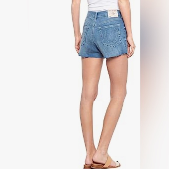 True Religion Women's Maisie High Rise Single Needle Raw Hem Short - Picture 2 of 6